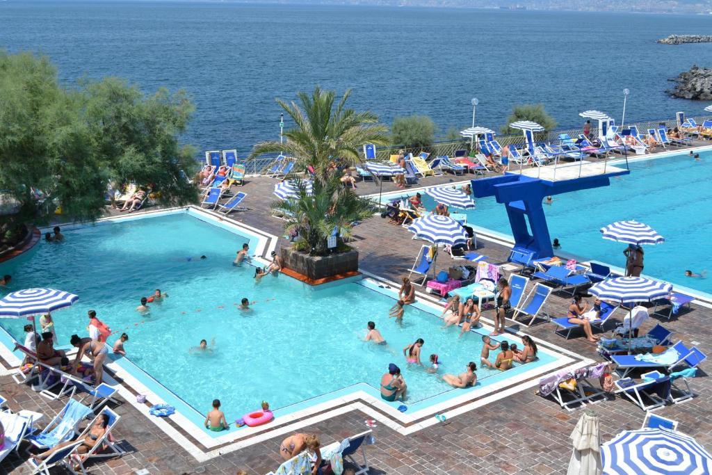 Puntaquattroventi Hotell Ercolano Exteriör bild